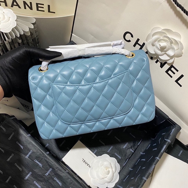 シャネルバッグレプリカ側面デザイン